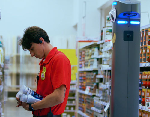 Working Side by Side with Store Teams